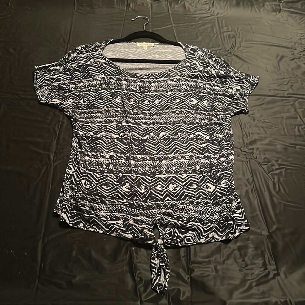 Navy and whit T-shirt